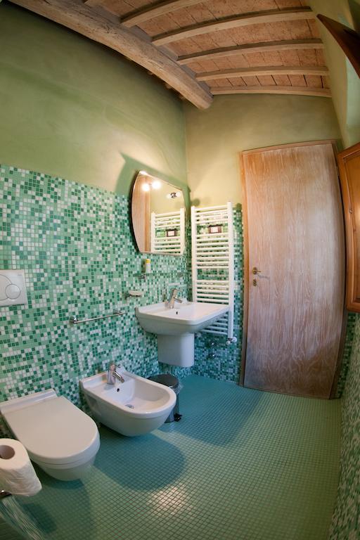 Casa Vacanze "Casale Al Pino" Riparbella Chambre photo